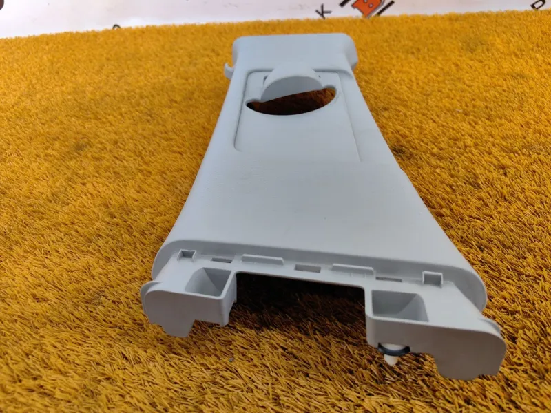 Накладка на стойку кузова