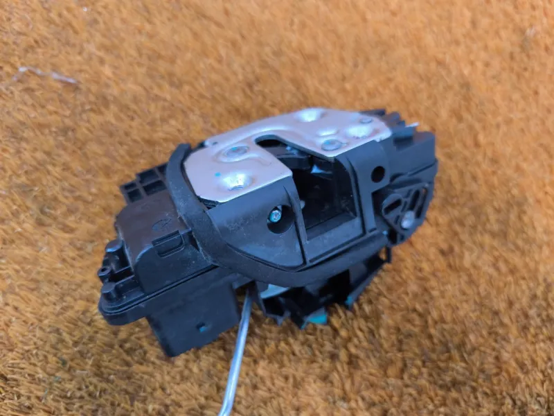 Замок двери