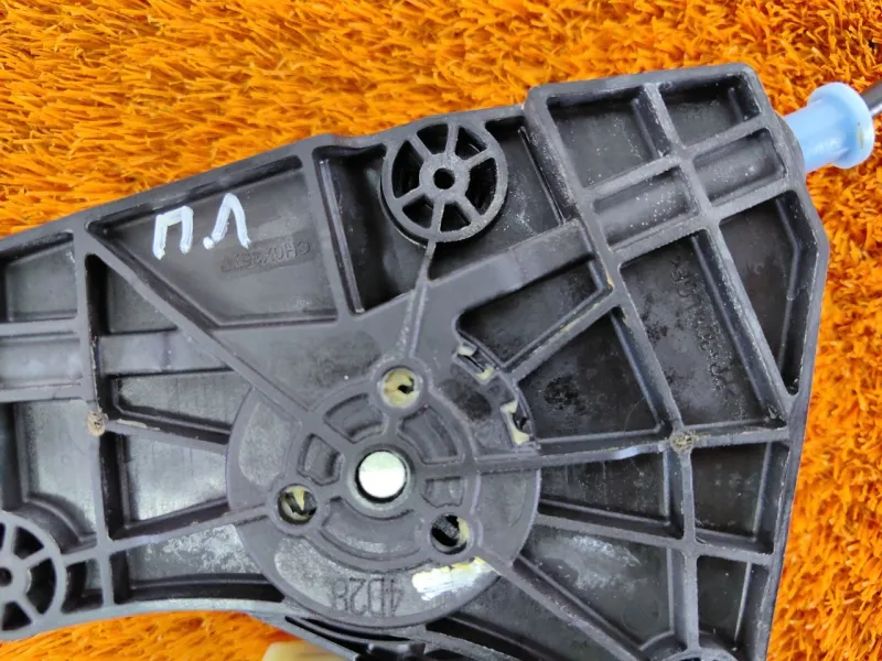 Стеклоподъемник