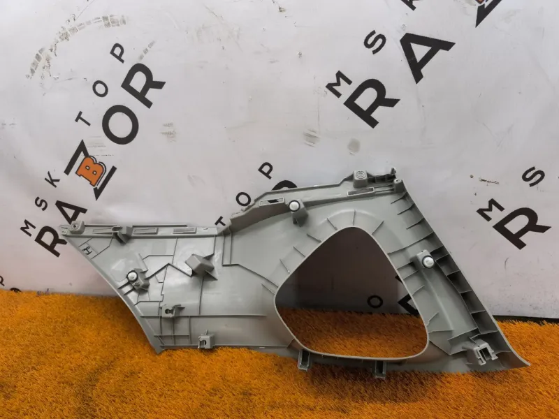 Накладка на стойку кузова