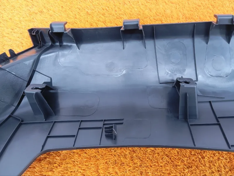 Накладка на стойку кузова