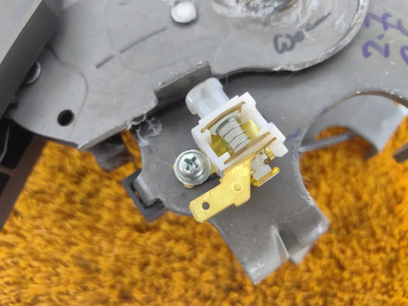 Рычаг стояночного тормоза