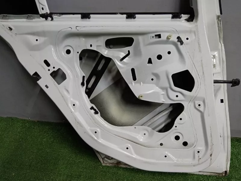 Дверь BMW 1-Series 2004 41527191017 E87, задняя левая