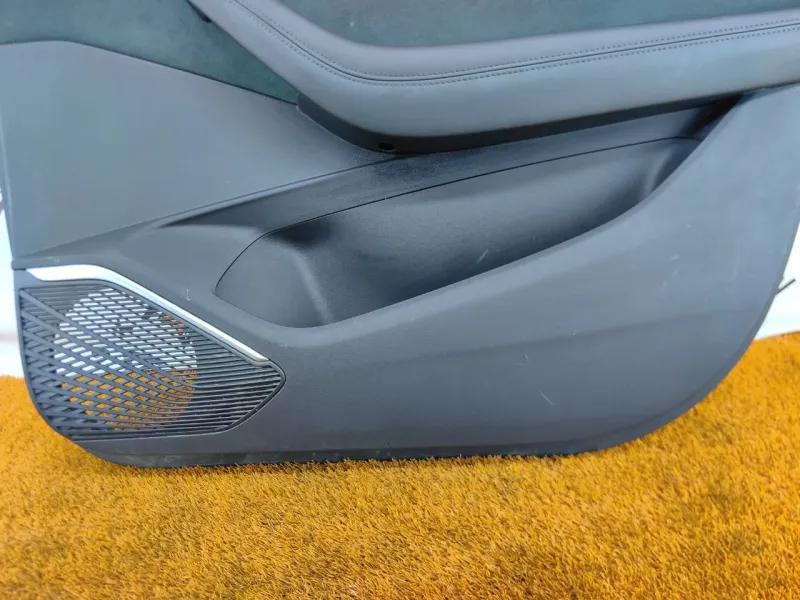 Обшивка двери