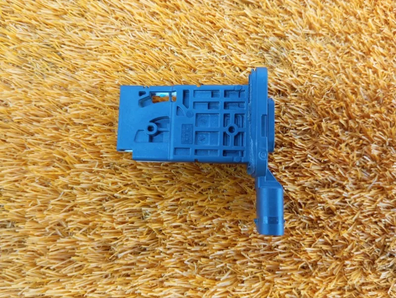 Датчик массового расхода воздуха