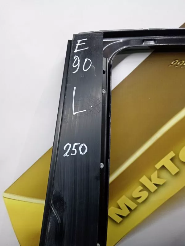 Дверь BMW 3-Series 2005 41007203647 E90, задняя левая