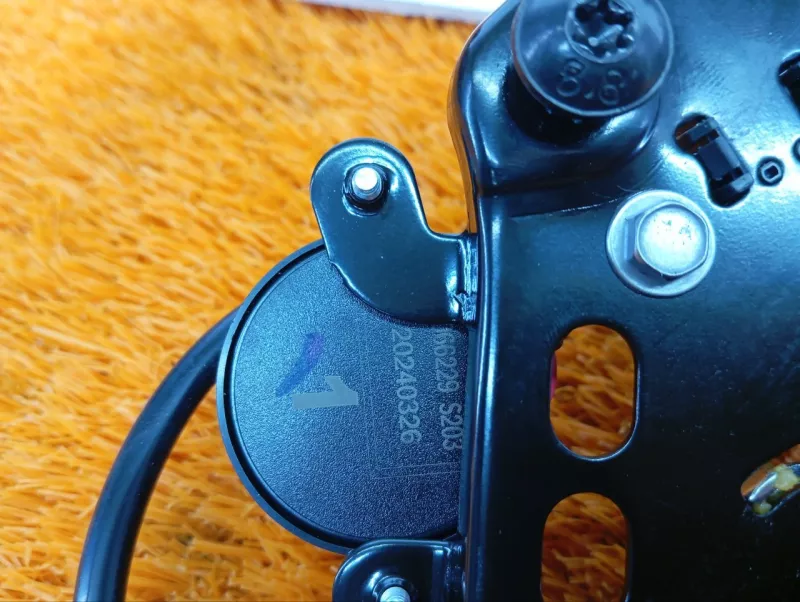 Замок багажника