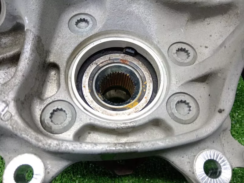 Кулак поворотный