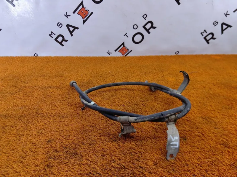 Трос стояночного тормоза