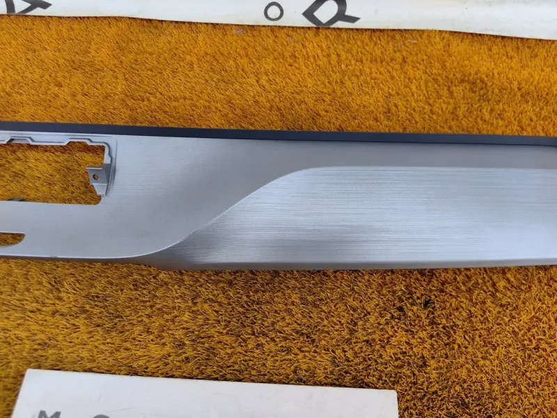 Декоративная накладка торпедо