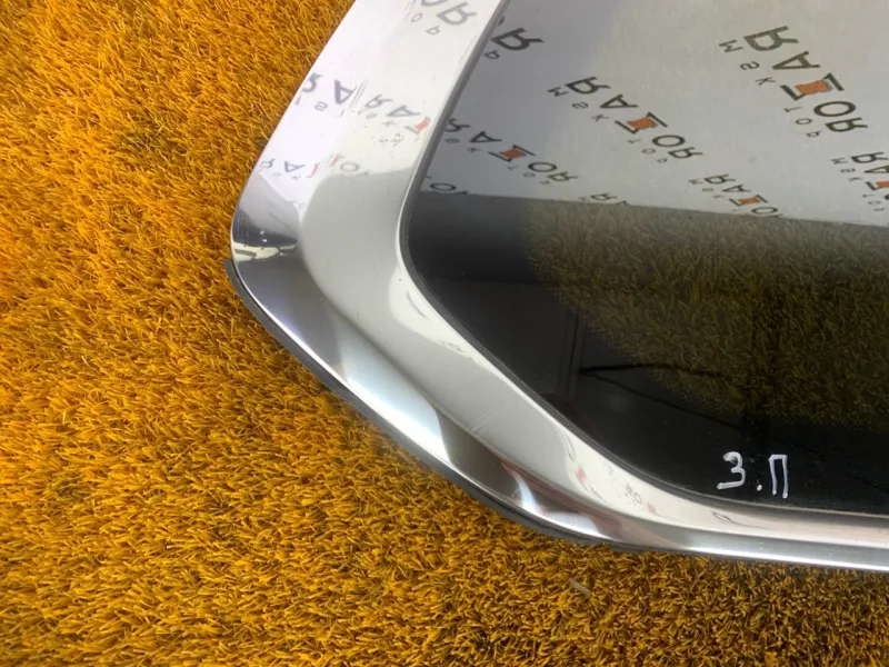 Стекло кузовное глухое