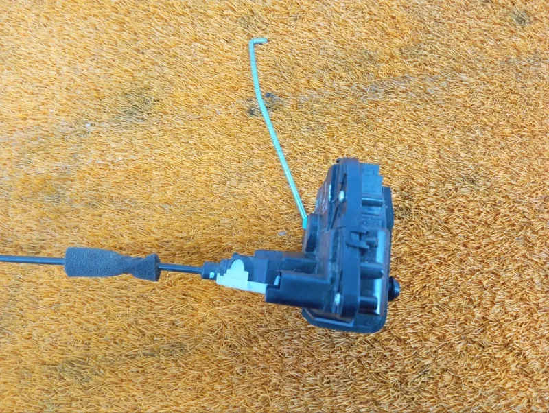 Замок двери