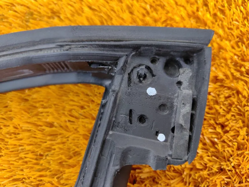 Уплотнитель двери