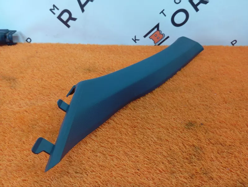 Накладка на стойку кузова