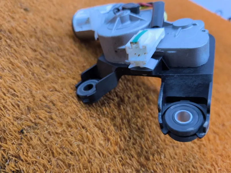 Моторчик стеклоочистителя