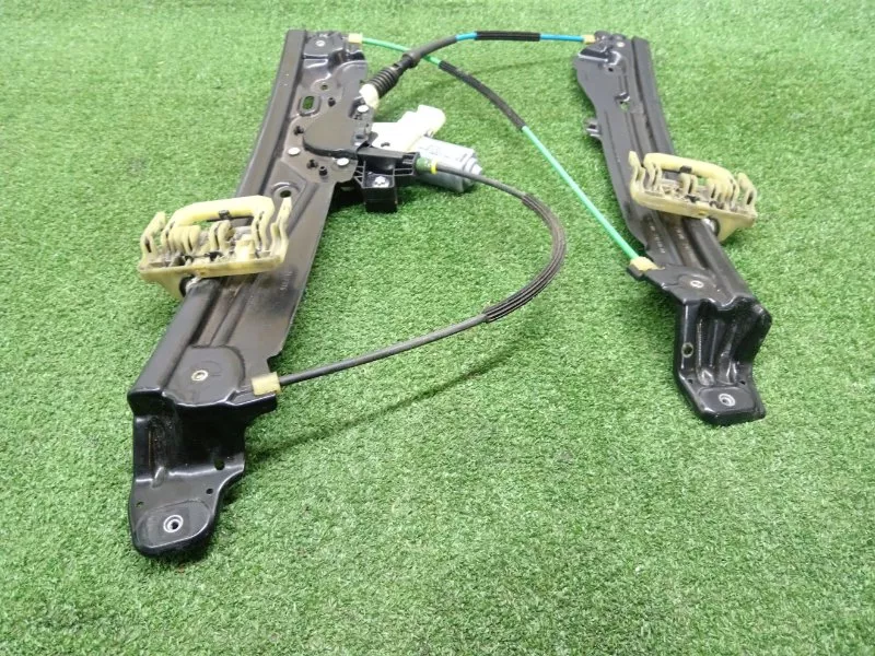 Стеклоподъемник BMW 5-Series 2011 71821329 F10, передний правый