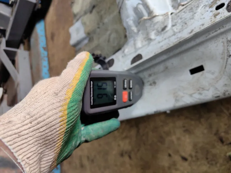 Порог с центральной стойкой