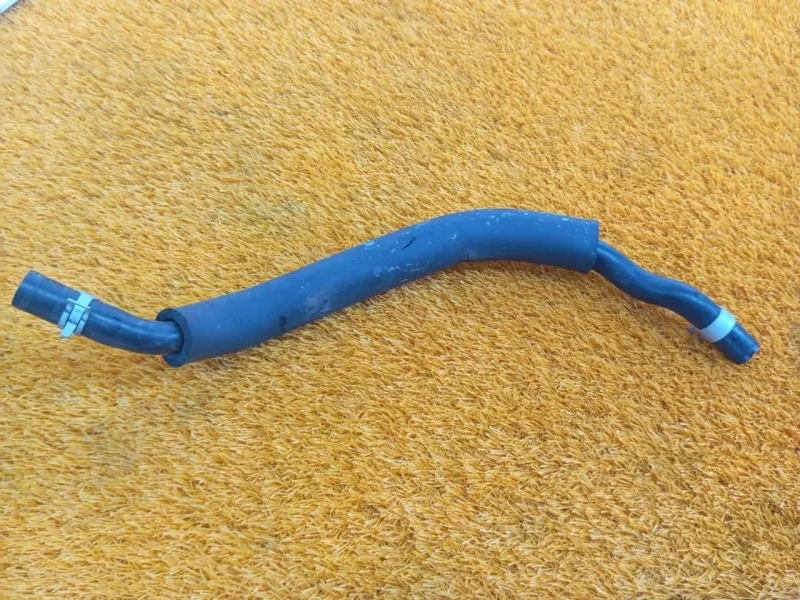 Патрубок воздушного фильтра