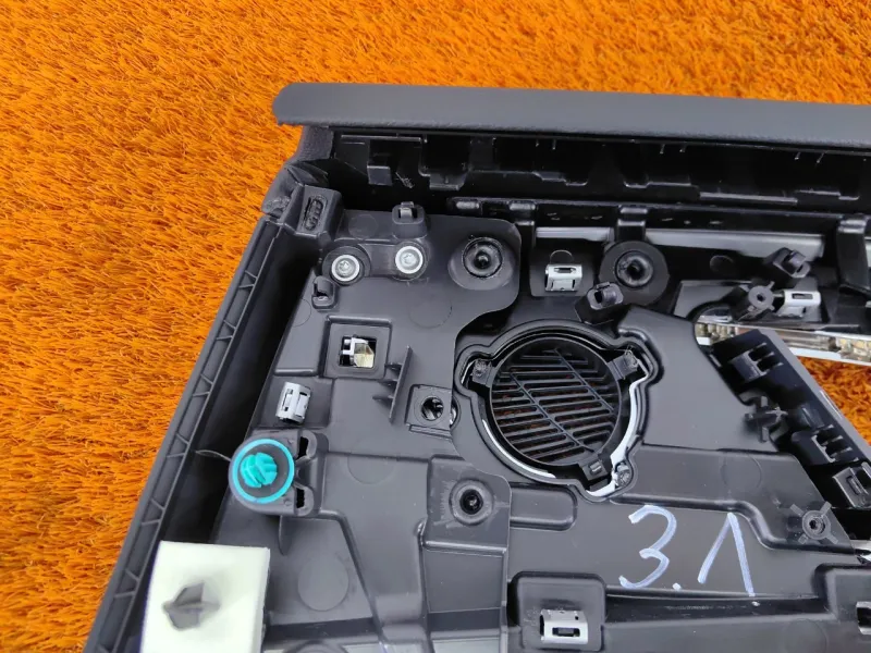 Обшивка двери