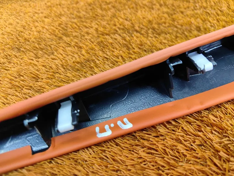 Декоративная накладка торпедо