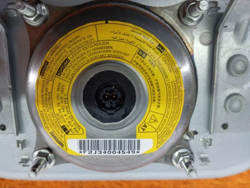 Подушка безопасности пассажира