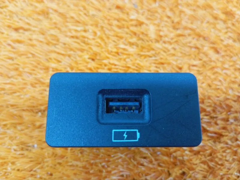 Разъем USB