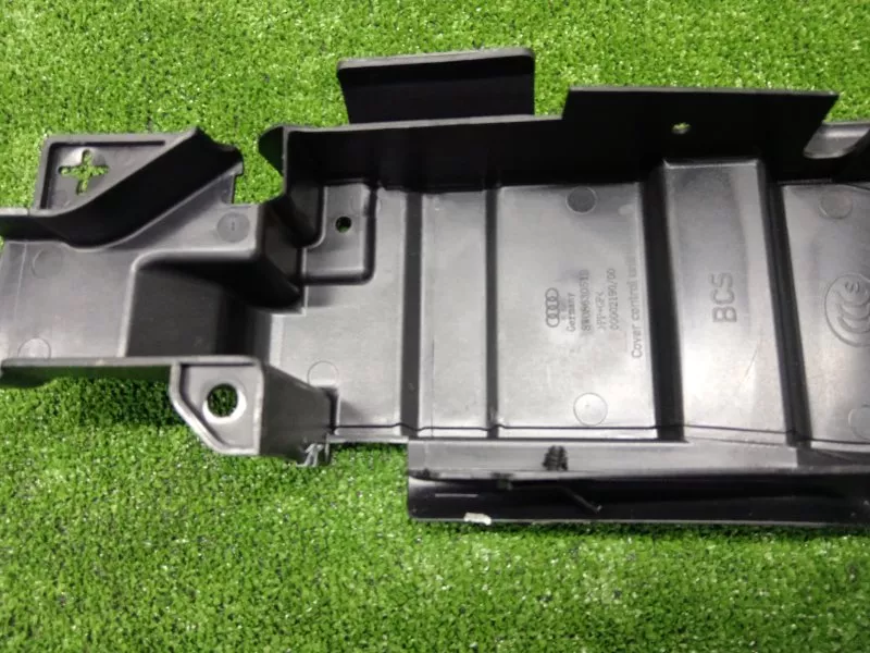 Кронштейн подлокотника