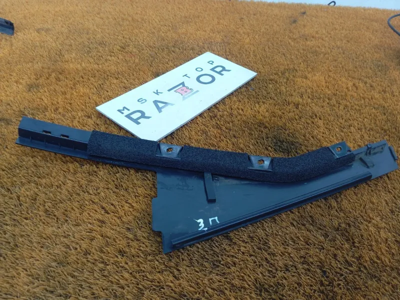 Молдинг двери