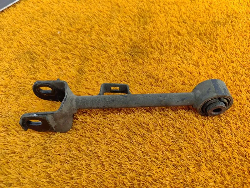 Рычаг подвески