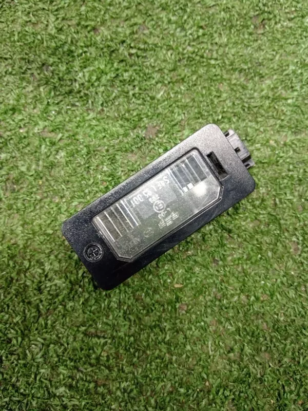 Фонарь подсветки номера