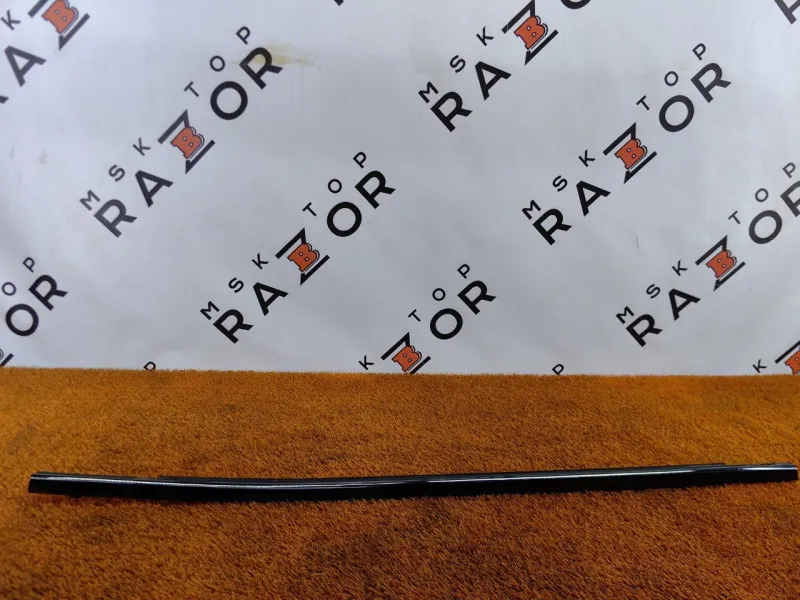 Молдинг стекла