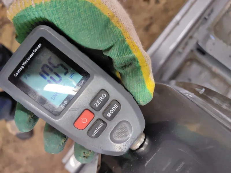 Порог с центральной стойкой