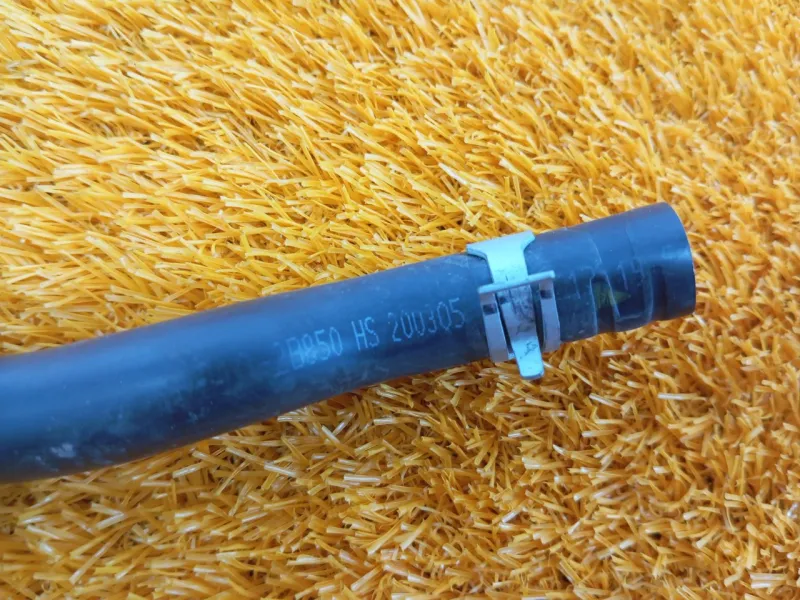 Патрубок воздушного фильтра