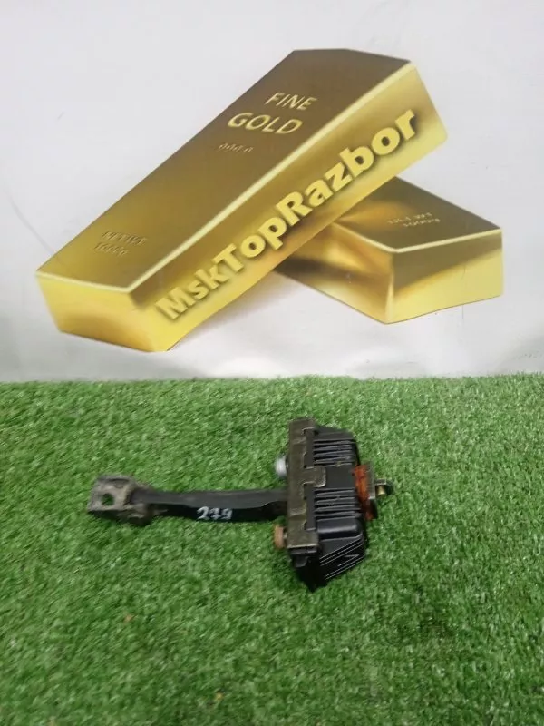 Ограничитель двери