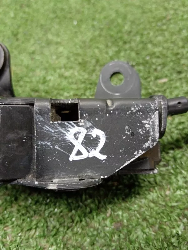 Замок багажника