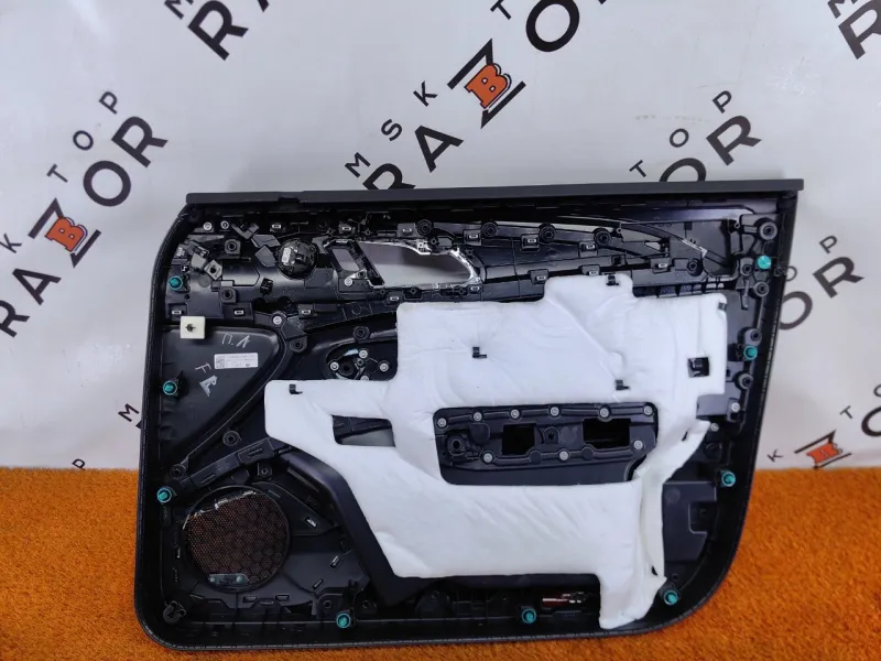 Обшивка двери