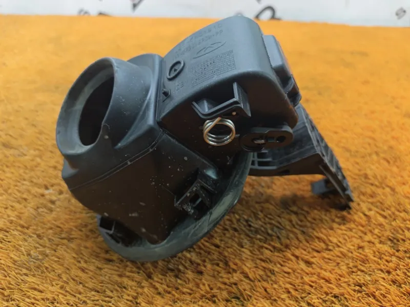 Лючок Бензобака