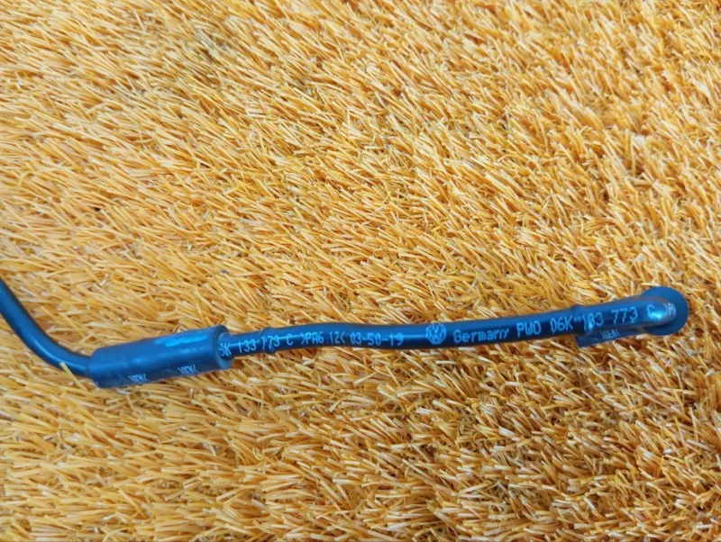 Трубка картерных газов