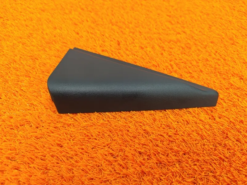 Уголок двери