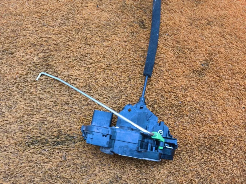 Замок двери