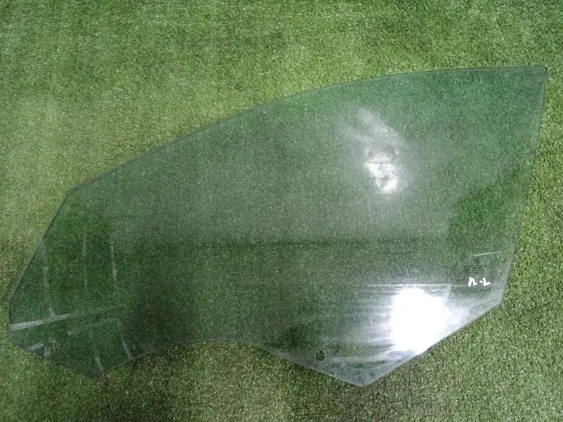 Стекло двери BMW 5-Series 2010 51337182109 F10, переднее левое