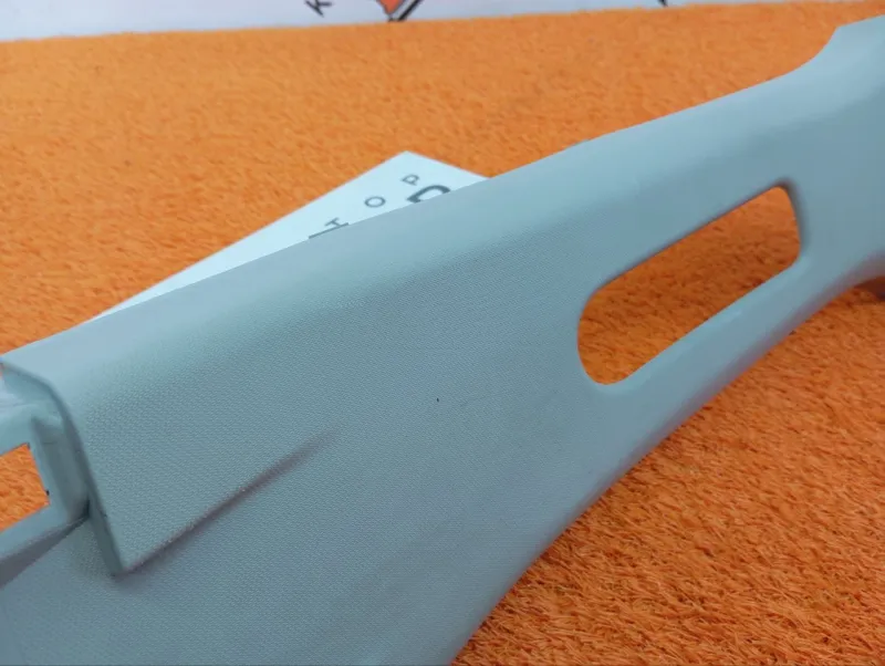 Обшивка центральной стойки