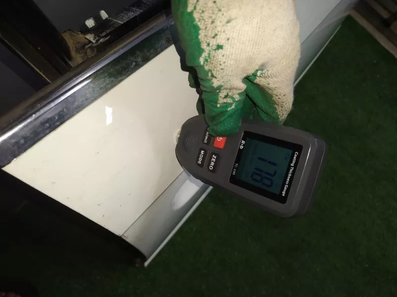 Дверь Audi A4 2005 8E0831052J B7, передняя правая