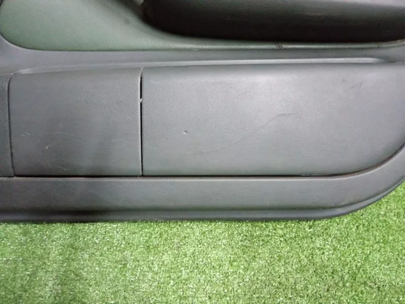 Обшивка двери Audi A6 2003 4B0971035F C5, передняя правая