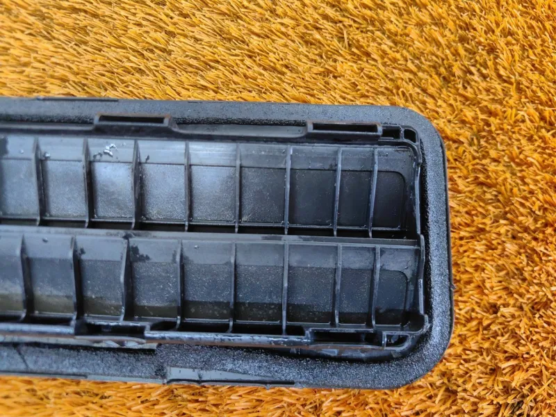 Решетка вентиляционная