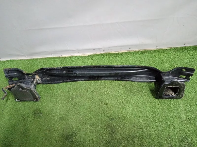 Усилитель бампера