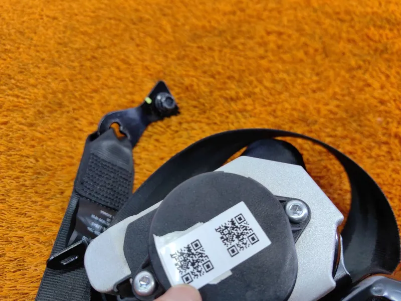 Ремень безопасности