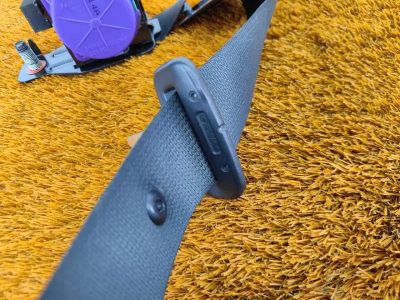 Ремень безопасности