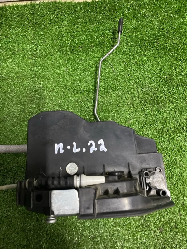 Замок двери BMW 5-Series 2010 51217229457 F10, передний левый