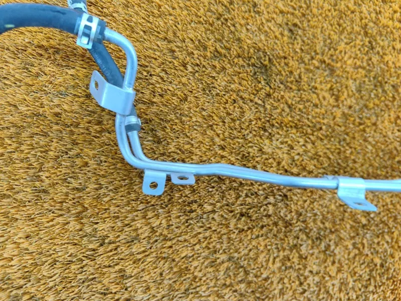 Трубка системы охлаждения